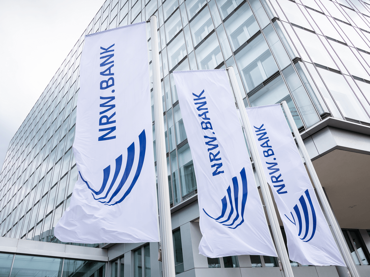 NRW.BANK / investor von Düsseldorf / Background