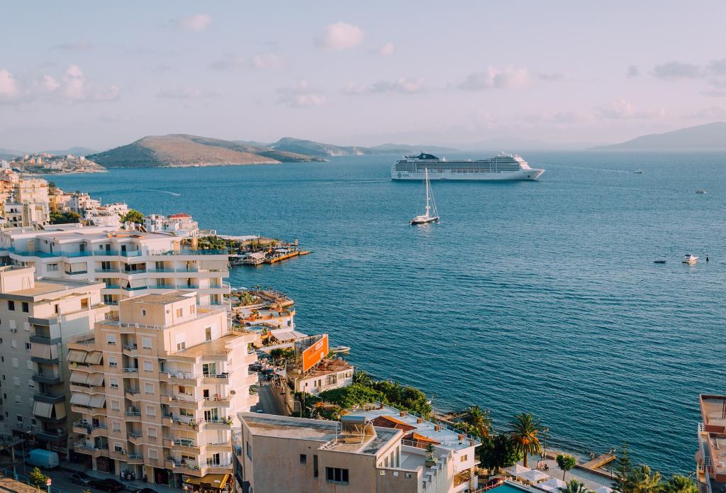 Cruisewatch receives around one million euros