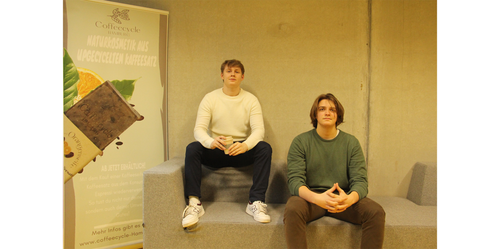 Wie zwei Schüler ein Start-up für nachhaltige Kosmetik aufbauen Die Coffeecycle-Gründer Liam Metzen und Leonard Mücke (Foto: Coffecycle)