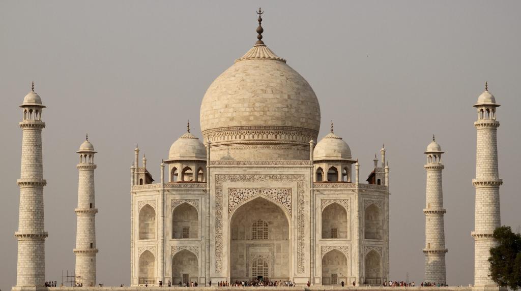 5 Gründe, warum Indien so attraktiv für Startups ist Taj Mahal // (c) wirestock @ Freepik
