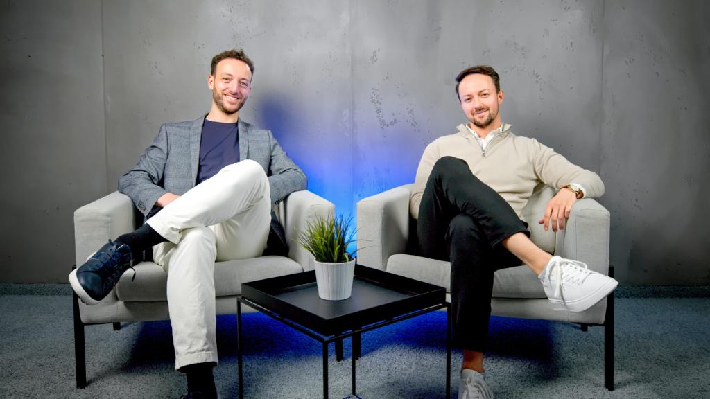 desk.ly sichert sich siebenstellige Finanzierung für KI im hybriden Büro