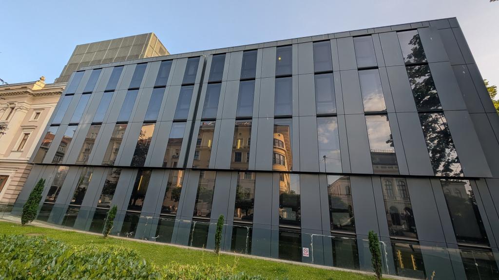 Venture clienting as an opportunity in the crisis