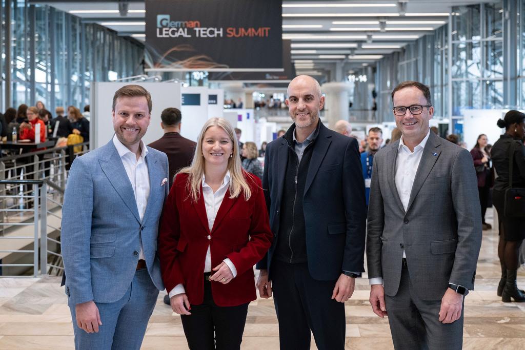 German Legal Tech Summit 2025 zieht über 800 Teilnehmende nach Hannover
