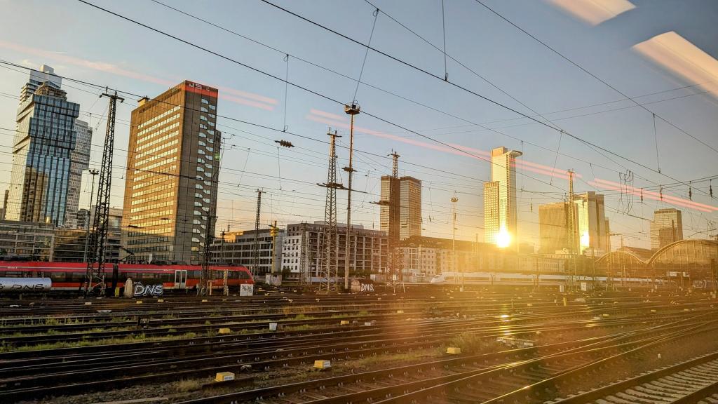 Venture clienting meets artificial intelligence