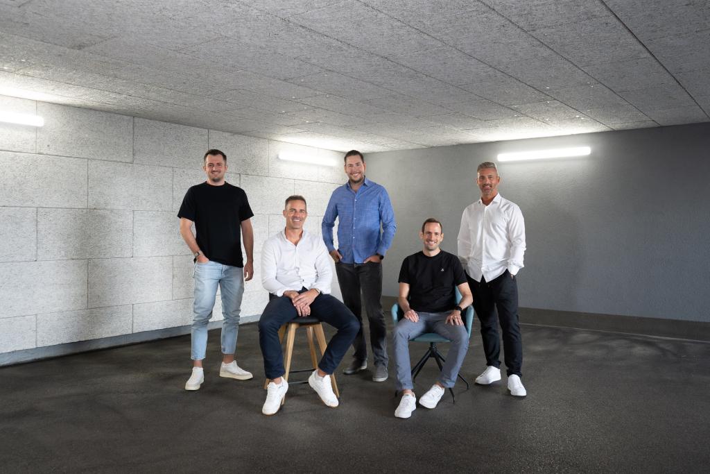 hello again erhält zweistelliges Millioneninvestment von EMERAM für Europa-Expansion