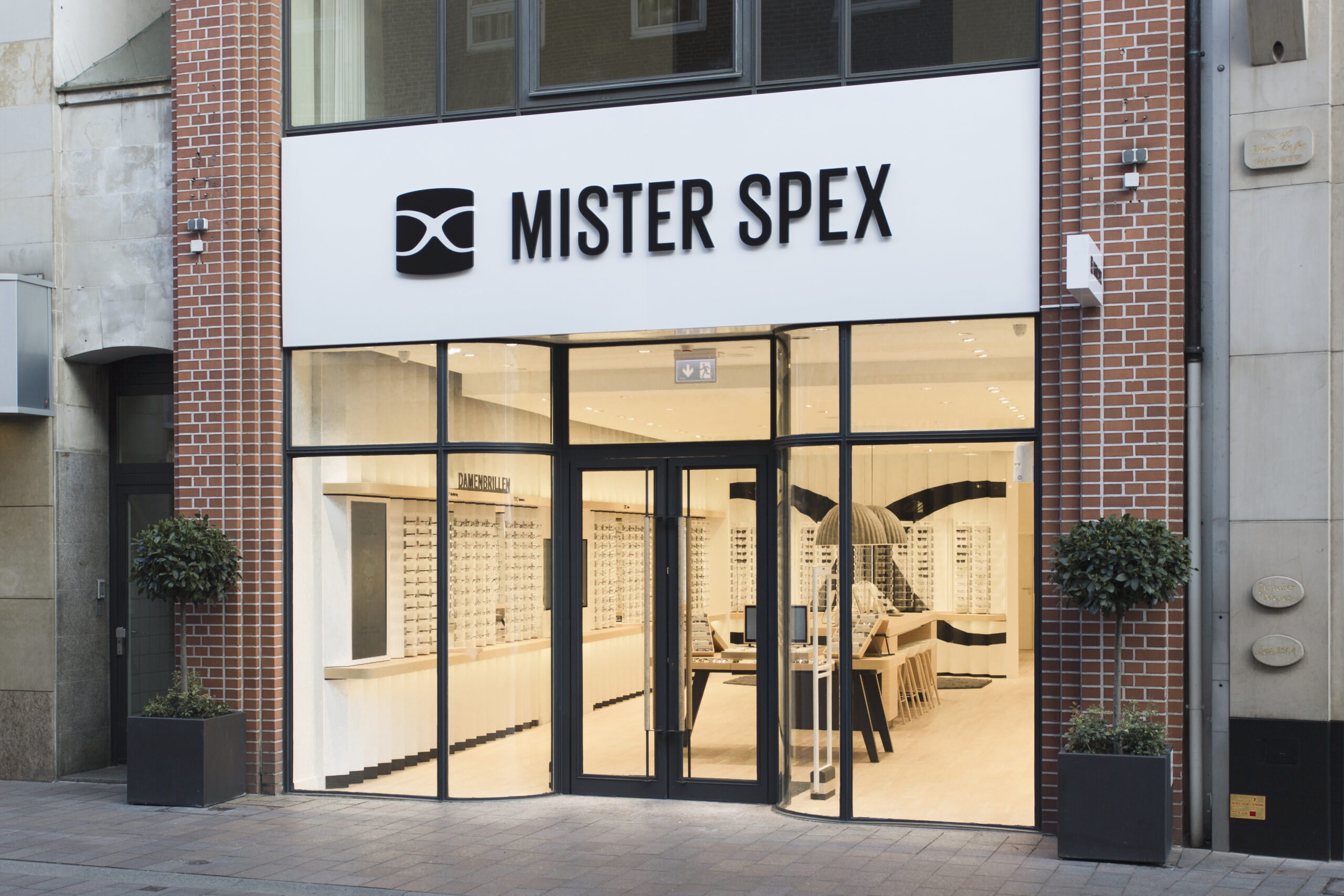 Börsengang geglückt: Wie der Online-Optiker Mister Spex sich zum IPO vorkämpfte