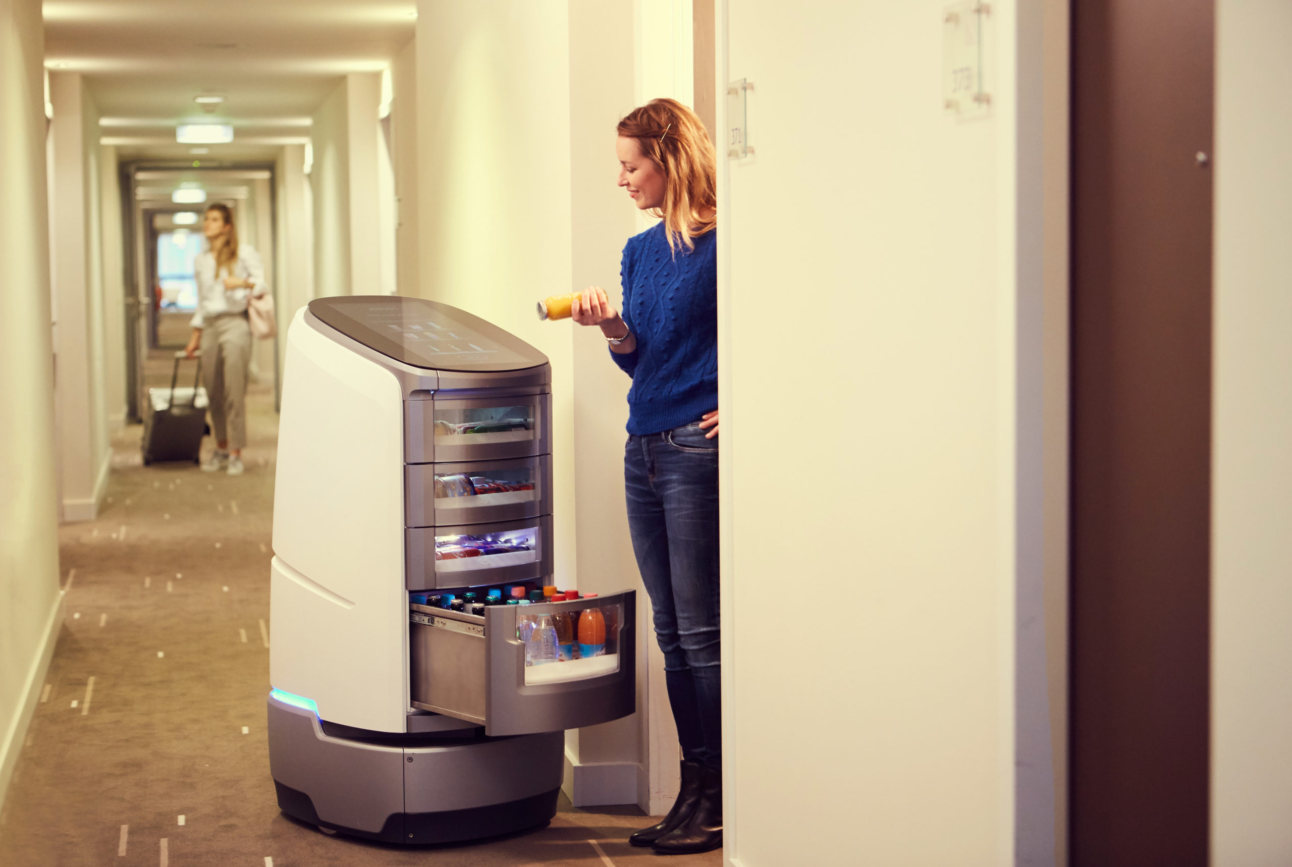 Startup Robotise: Erste Hotelketten stellen auf Service-Roboter um