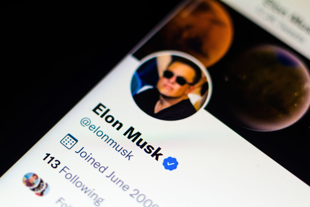 Elon Musk hat sich die Finanzierung für einen Twitter-Kauf gesichert